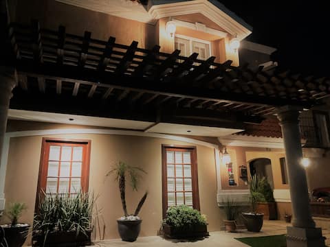 Big house in private fracc., back of the consulate