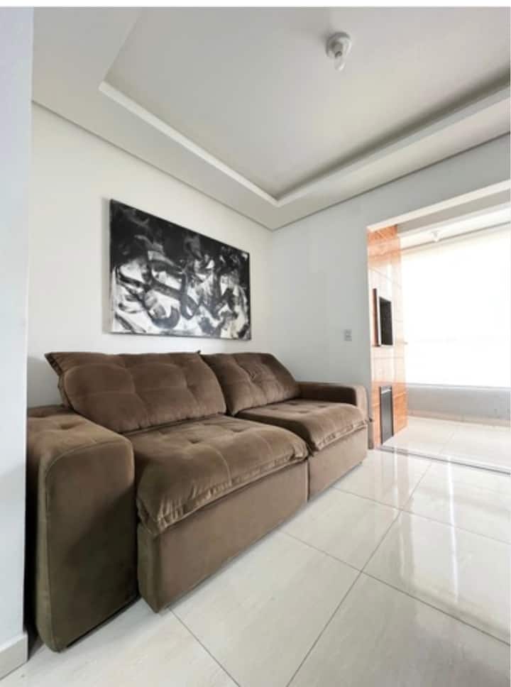 2 bedroom apartment with ensuite and garage Apartments for Rent in