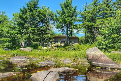 Golden Crest at Ponhook Lake