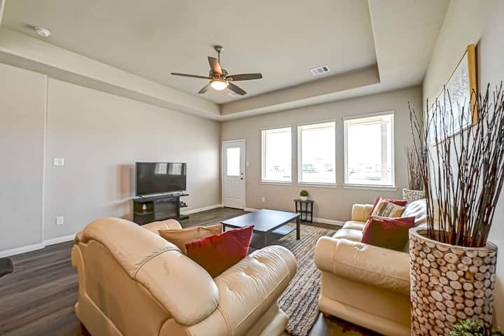 Lakefront House In The Heart Of Katy Tx! - Katy, TX