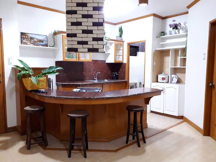 Baguio 3-Bedroom Compact Condo Unit @Burnham Park - Condominiums for
