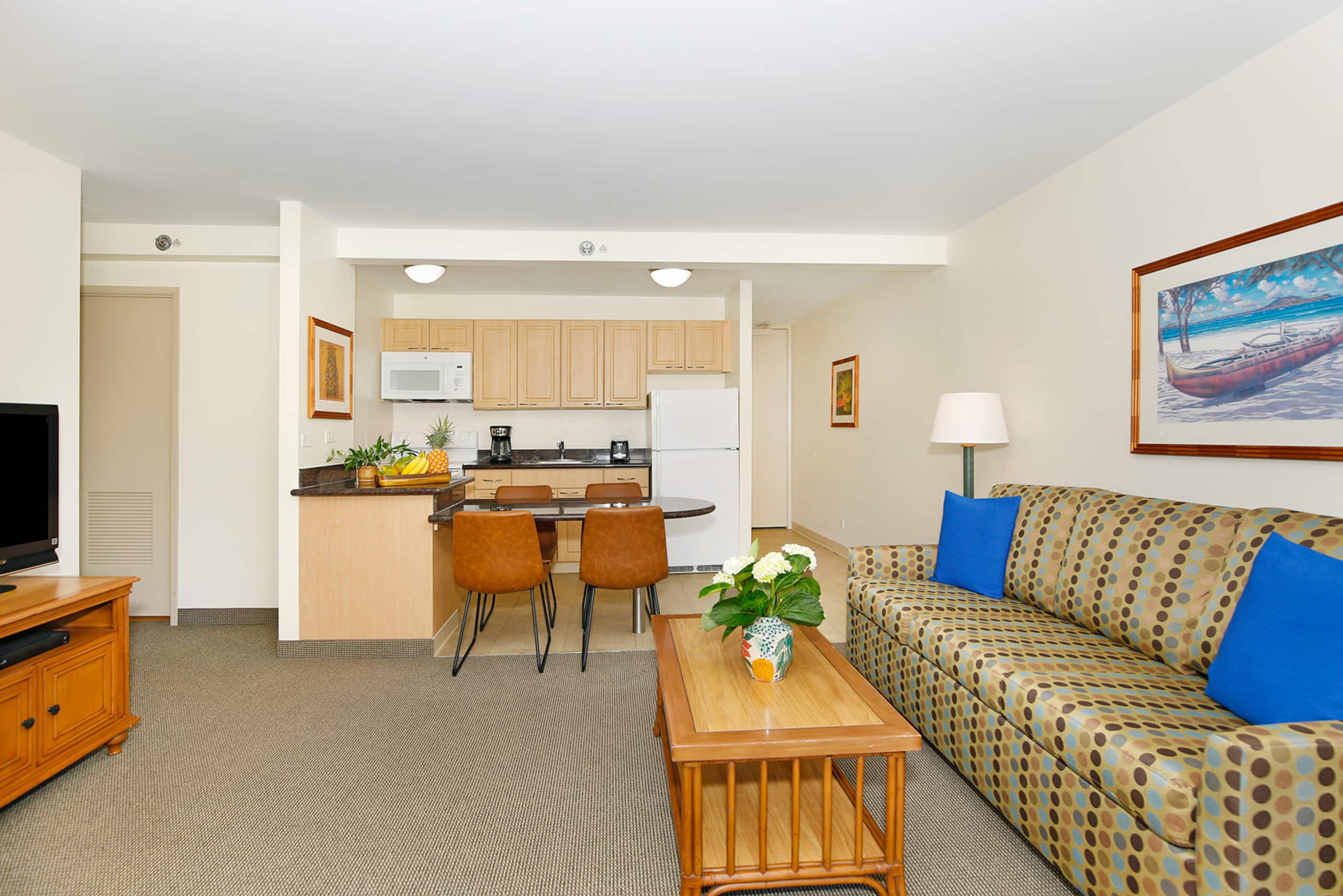 Condo in Honolulu · ★4.84 · 1 bedroom · 3 beds · 1 bath - Image 7