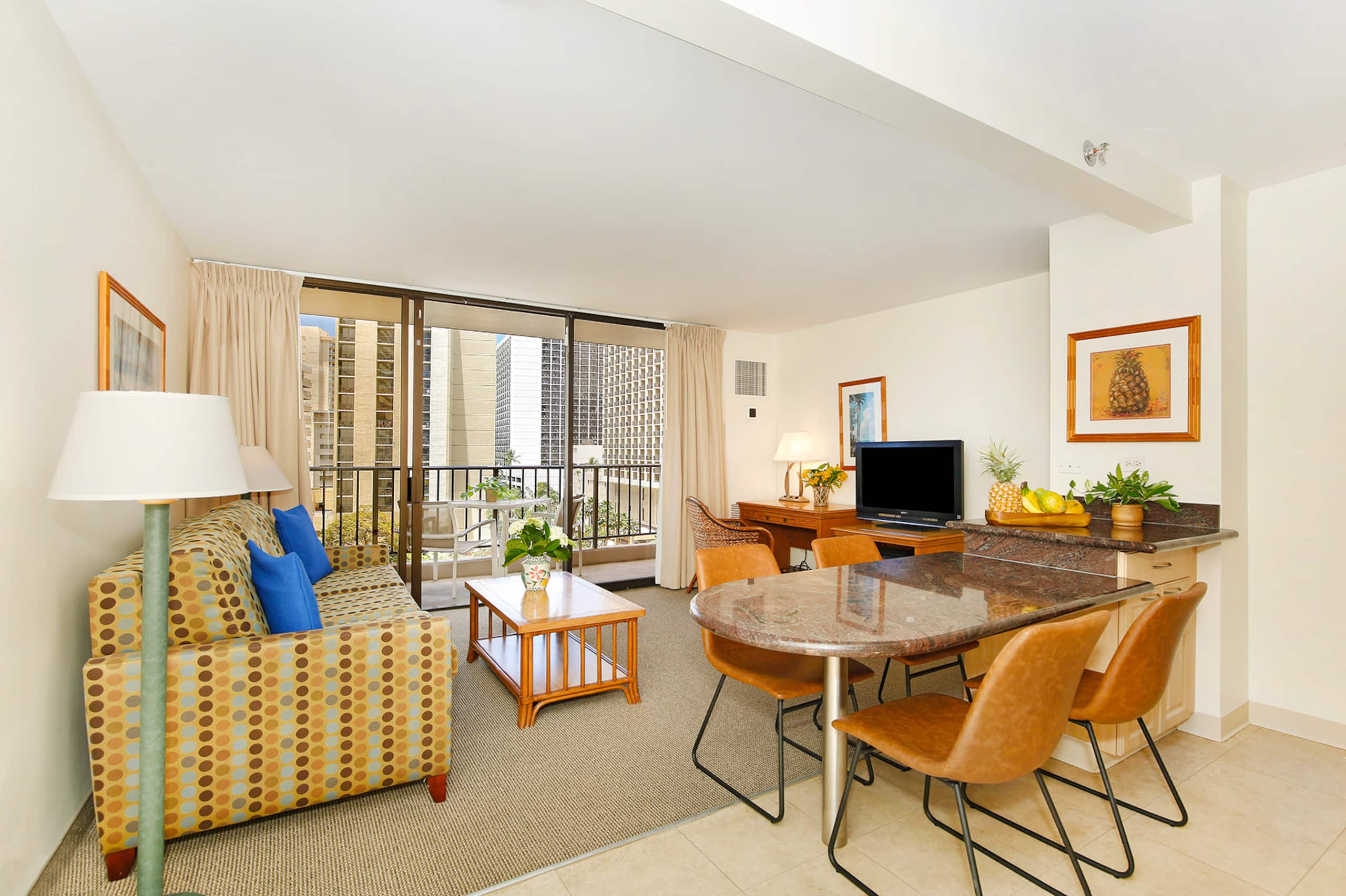 Condo in Honolulu · ★4.84 · 1 bedroom · 3 beds · 1 bath - Image 2