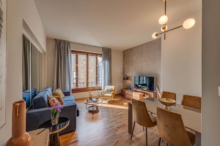 SANTO STEFANO’S MIRROR -2 Bedroom by Ponte Vecchio