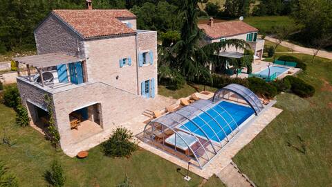 Julijud, villa with heated pool, jacuzzi and sauna