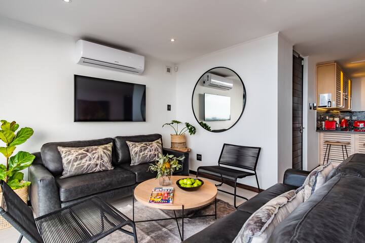 3-Bedroom Serviced apartment with Balcony. gallery image 3