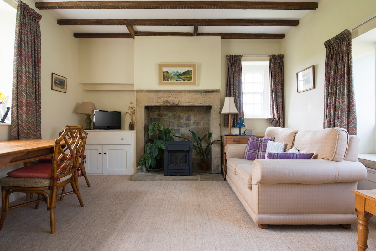Top performing Airbnb: Secluded cottage in the Peak District in Bakewell