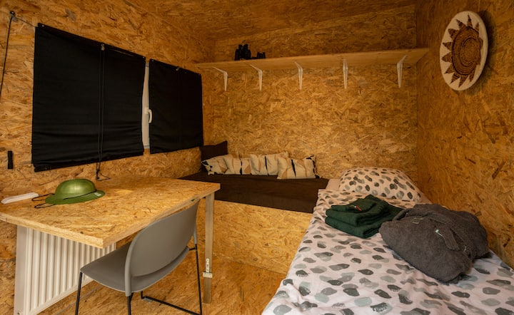 Гостинската куќа е вклучена од 5 гости кои плаќаат.