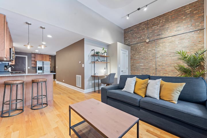 Sunny Getaway Steps From Bucktown + Wicker Park - Douglas Park - Chicago