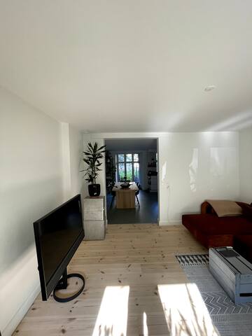 Big, bright & just renovated: Best location in CPH gallery image 5