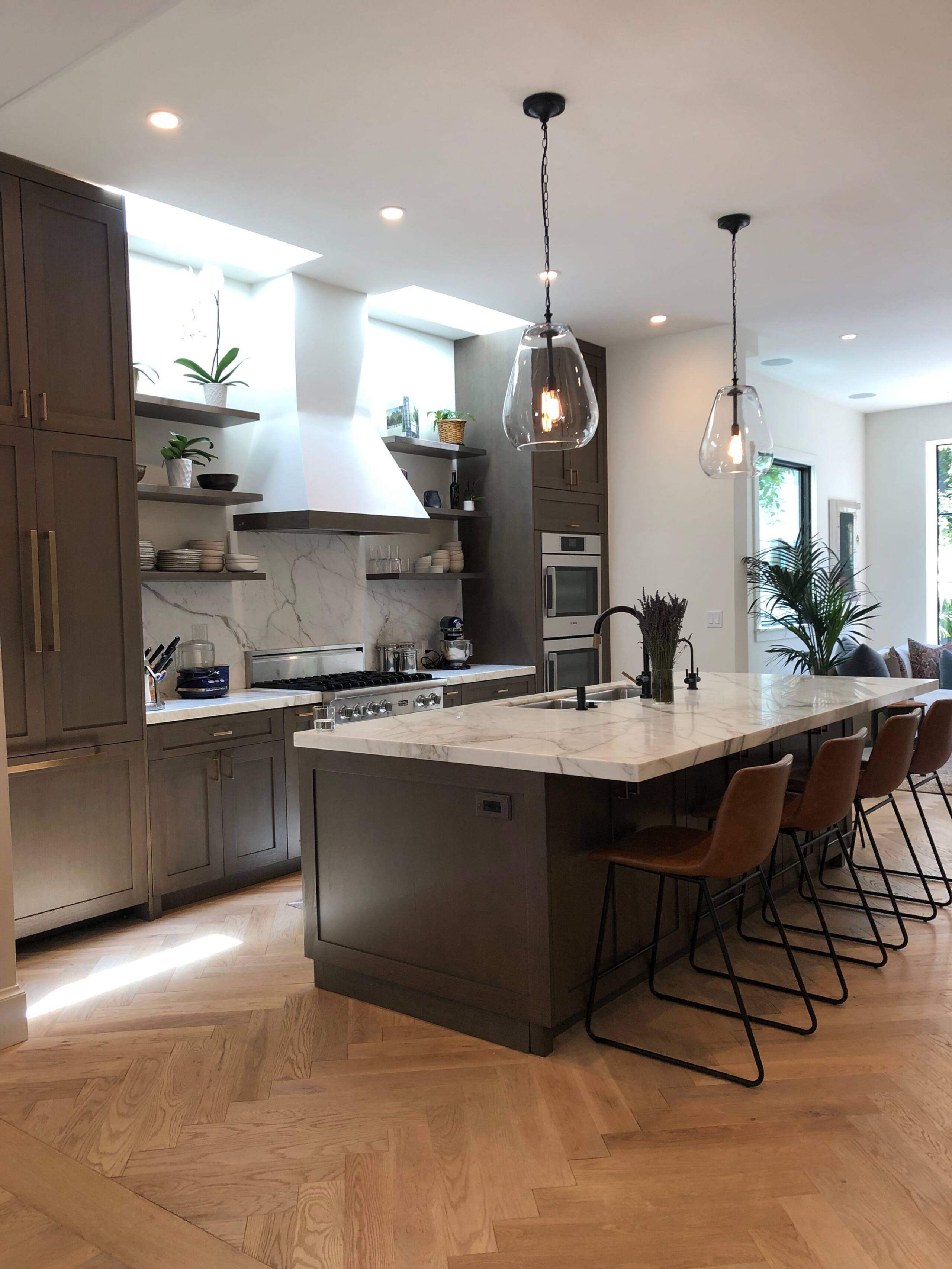 Home in San Francisco · ★5.0 · 4 bedrooms · 4 beds · 2.5 baths - Image 6