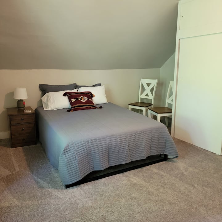 Ottawa Bedroom (upstairs) with Queen bed