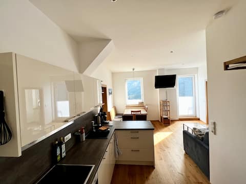 Successful Airbnb property: Bright apartment in the village centre, WiFi in Krimml