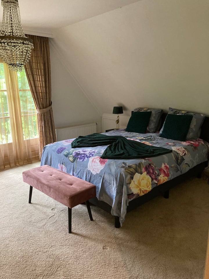 غرفة النوم 1