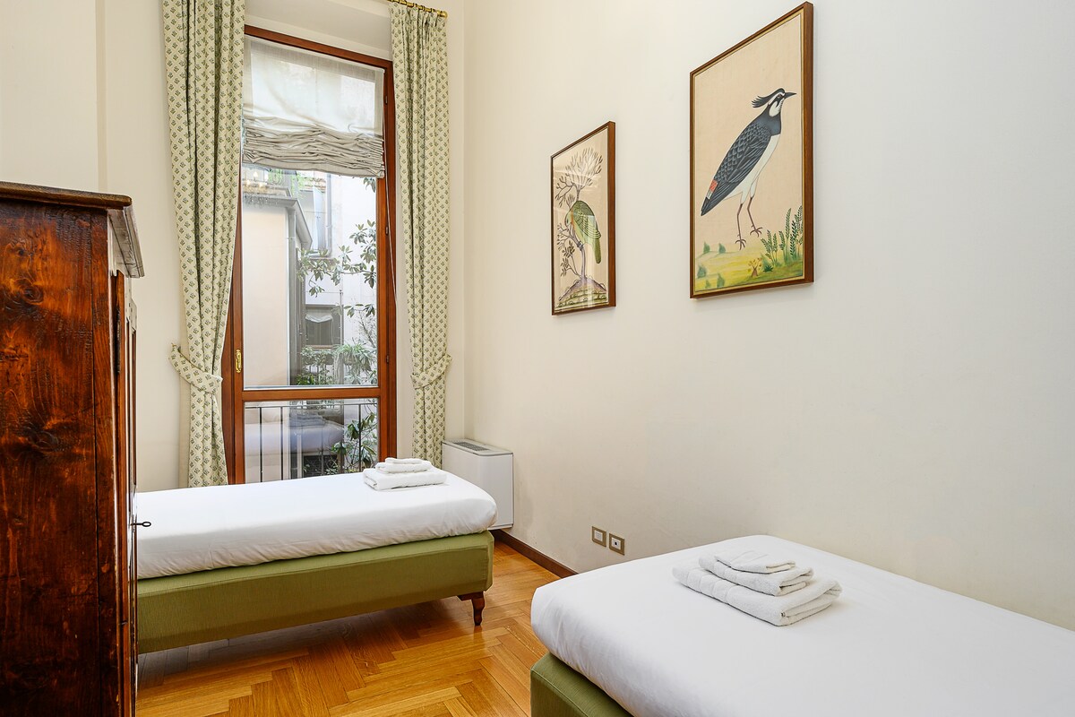 Трета соба со два единечни кревета