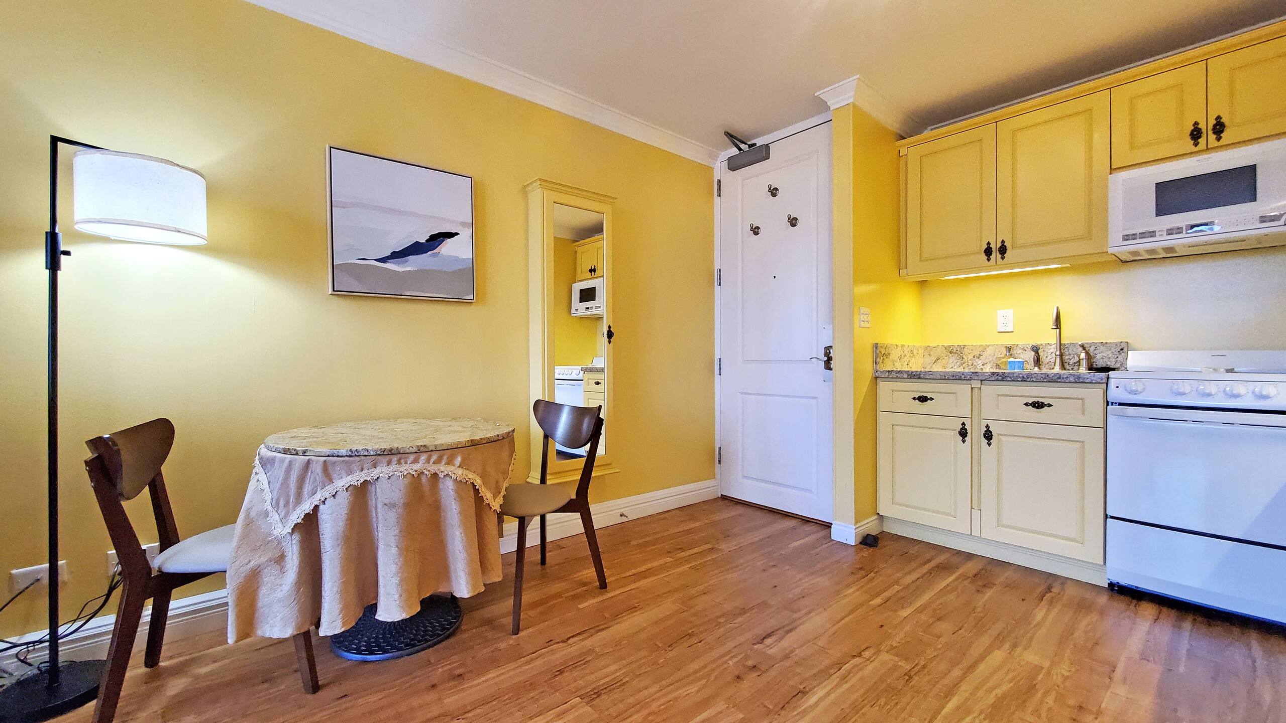 RG 1905 | Royal Garden QN Studio⁕Full Kitchen⁕3Cap - Image 8