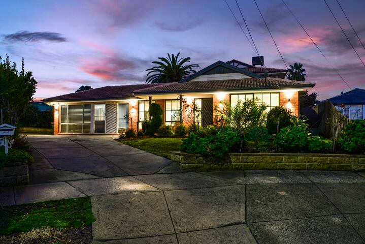 The Perfect Transit -5min/Airport 15min/City gallery image 3