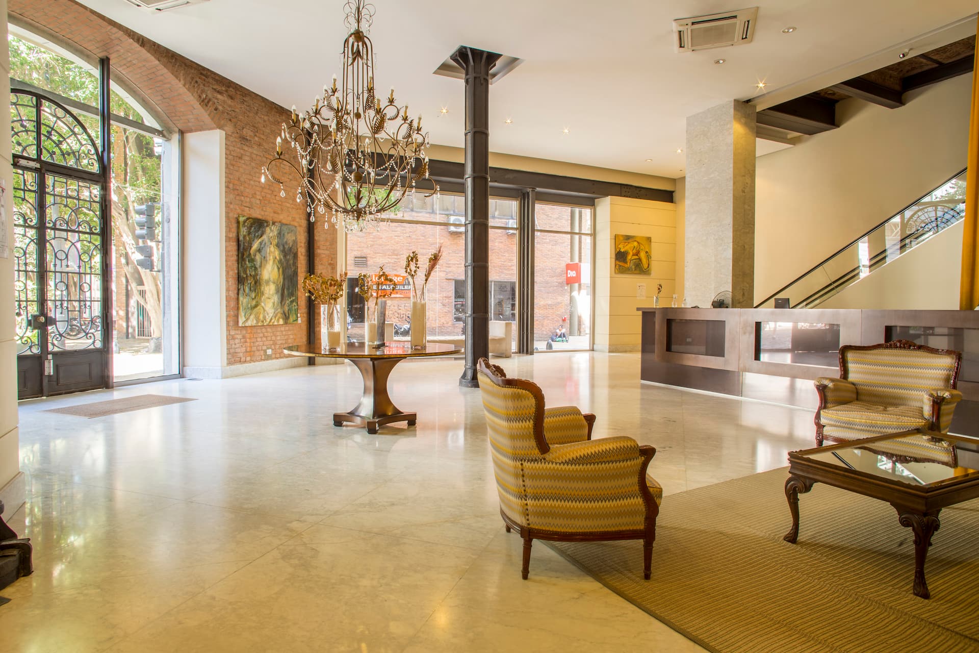 One-bedroom loft apartment in Monserrat
