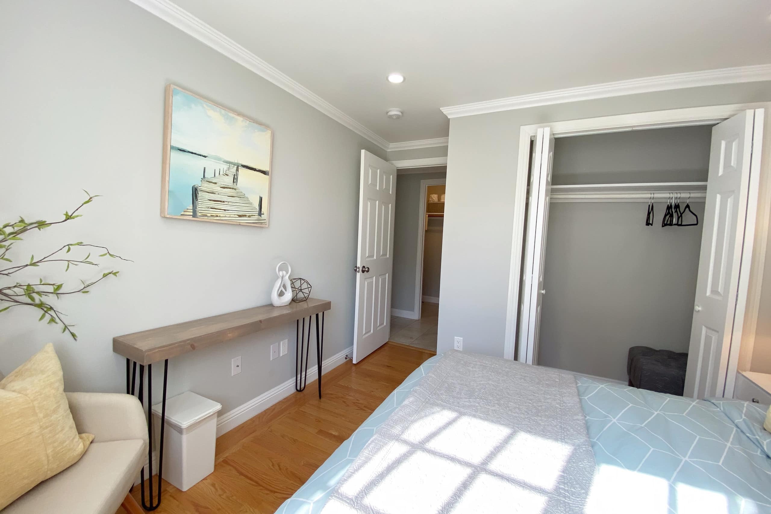 Cozy 3/2 private unit with charming yard relax - Image 13