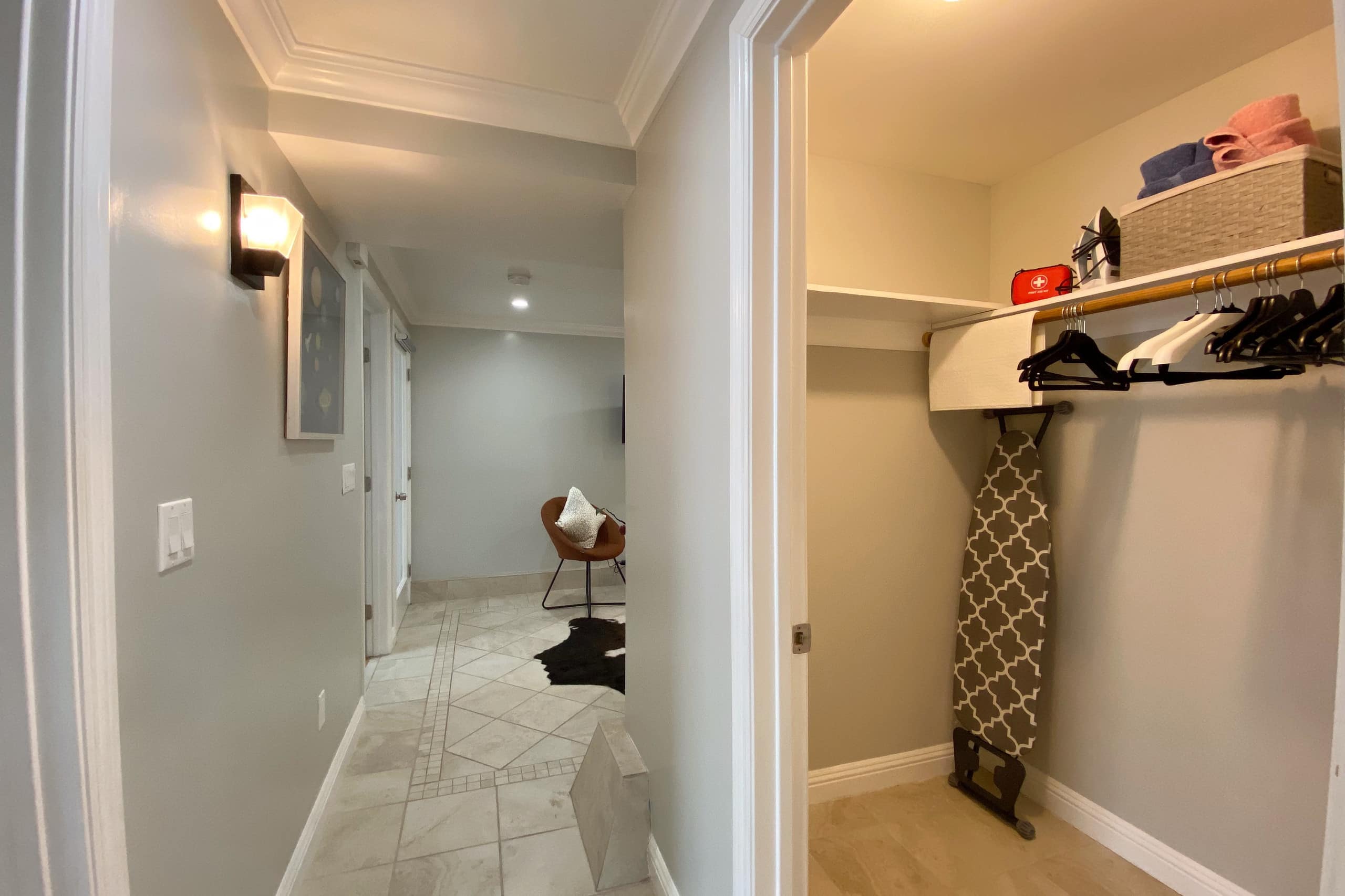 Cozy 3/2 private unit with charming yard relax - Image 19