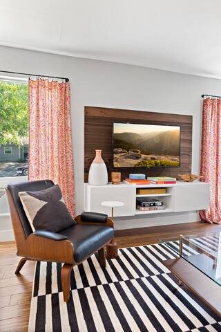 SoCo Groovy gallery image 3