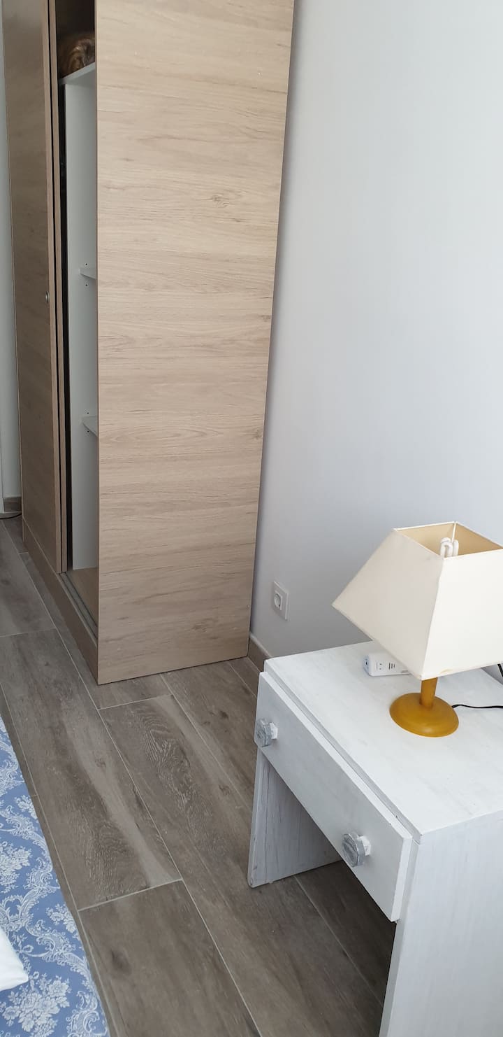 Maelezo ya chumba kimoja cha kulala