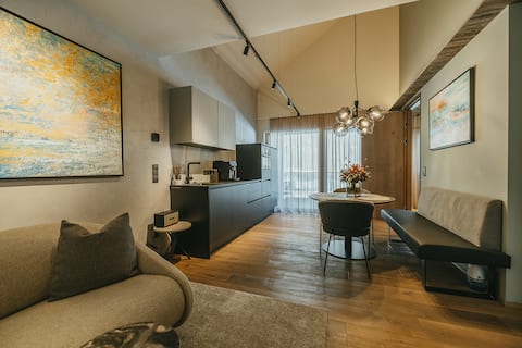 Black Eagle: Luxury Flat in the Heart of the Alps