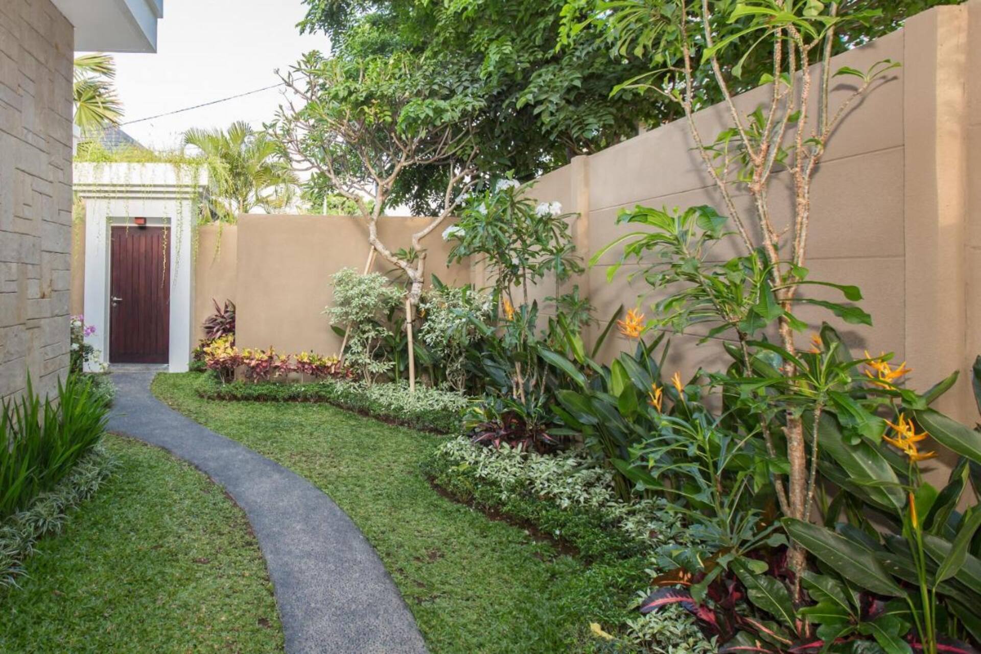 Elegant Poolside Charm 2 Bedroom Private Villa in Seminyak 3