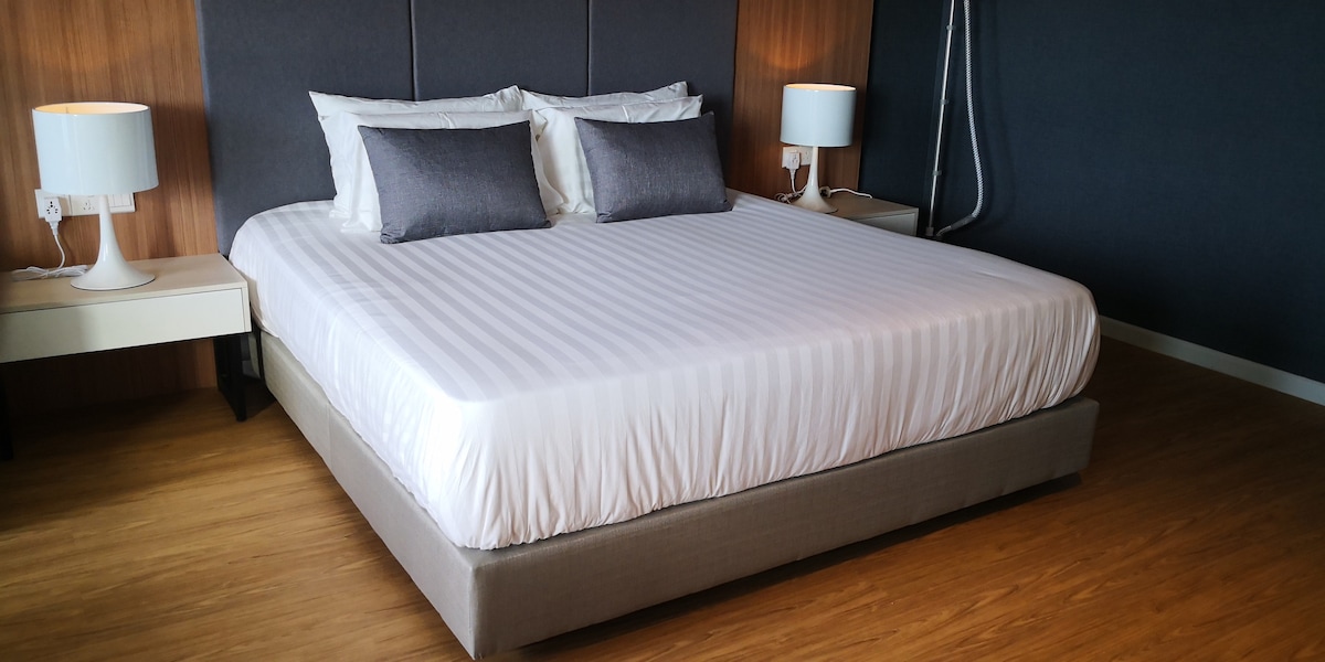 Potrebujete miesto na dokonalú dovolenku, vďaka ktorej sa budete cítiť ako doma? Je čas vyhrievať sa na slnku a zostať v chlade pri bazéne! ✨☀️Mama, môžem zostať ešte jednu noc? Nechcem odísť... mama, môžem zostať ešte jednu noc, nechcem ísť domov