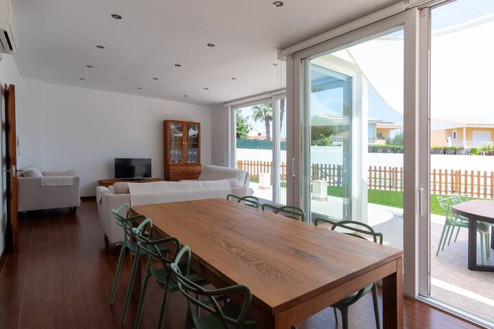 VILLA HOUSES-Villa alta calidad con piscina jardín