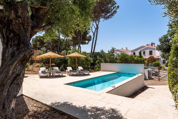 Barber Coll Properties Menorca managed Airbnb listing 1