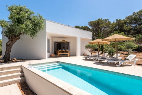 3 bedroom exclusive villa in Addaia