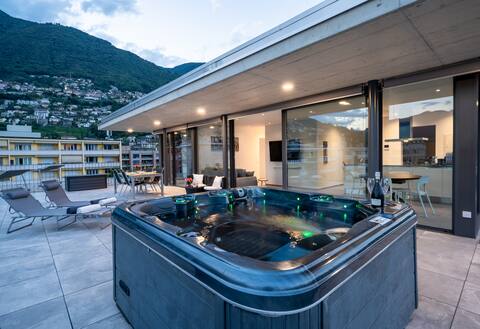 Loft in Locarno w/ jacuzzi and view over the lake