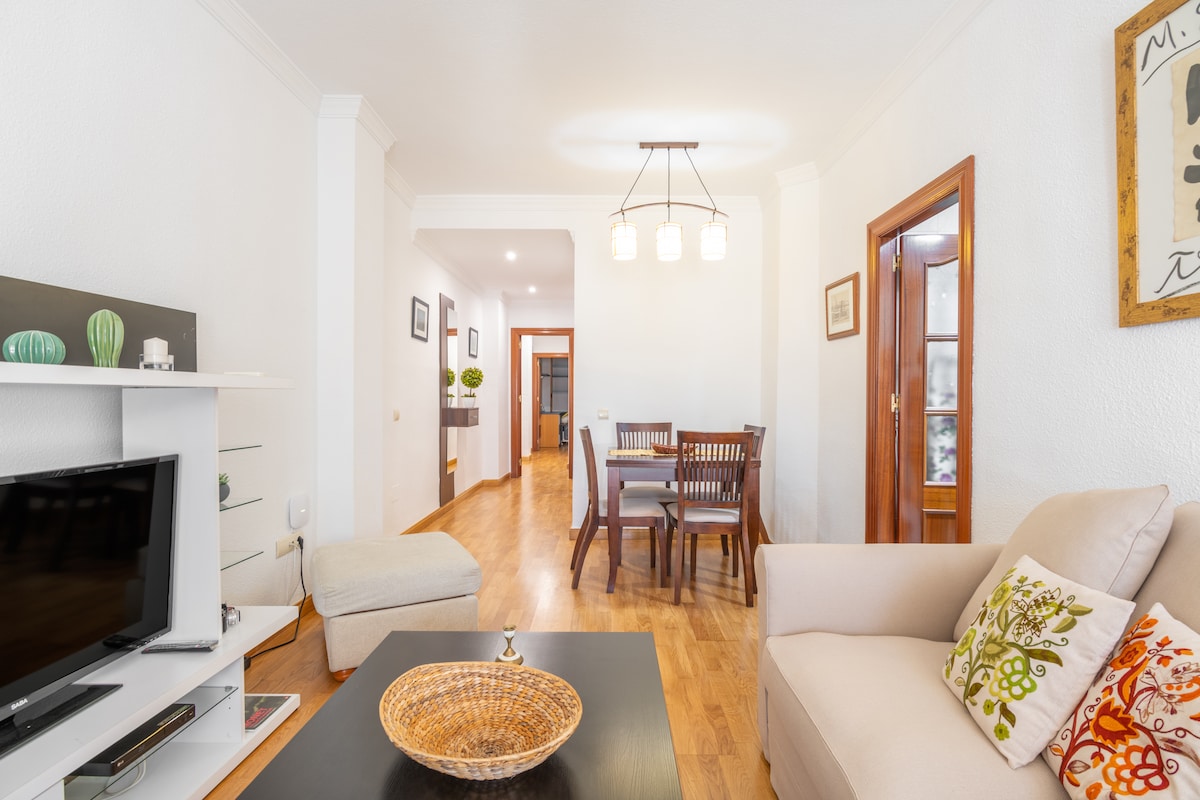 Beliebte Airbnb-Anzeige: Capuchinos Centro Apartment by Renthas in El Ejido