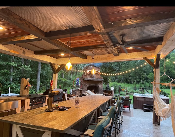 wedding venues close,vinfast,hot tub, king, Houses for Rent in New