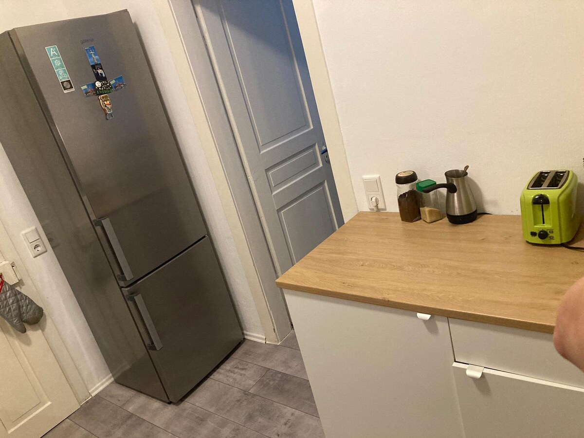 Central 3 bedroom apartment in the east with excellent transport links