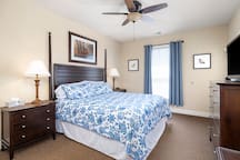 Gorgeous Large, Central Branson, Elevator, Pool!