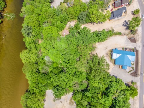 Saco River, Large Bar, Arcade/Game Room, Hot Tub