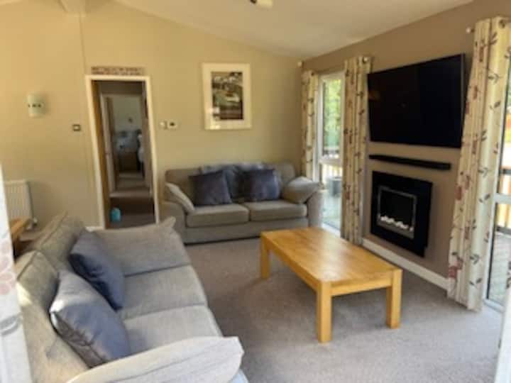 Luxury 3 Bedroom Lodge With Wrap Around Decking - Padstow