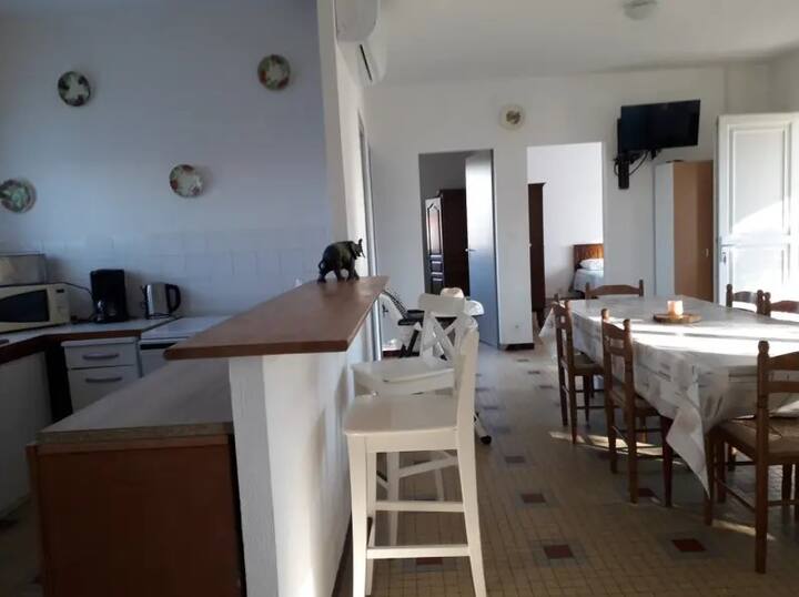 Maison De Vacances à 1.6 Km De La Plage Du Verdon - Le Verdon-sur-Mer