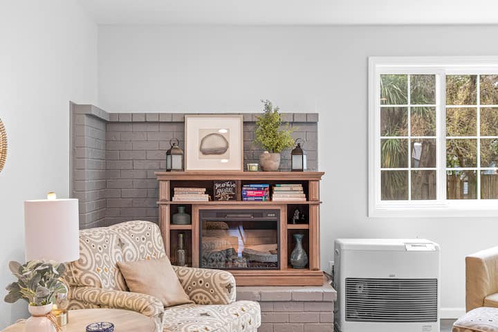 Cozy Mermaid’s Cottage Just Blocks From The Beach. - Ocean World, Crescent City