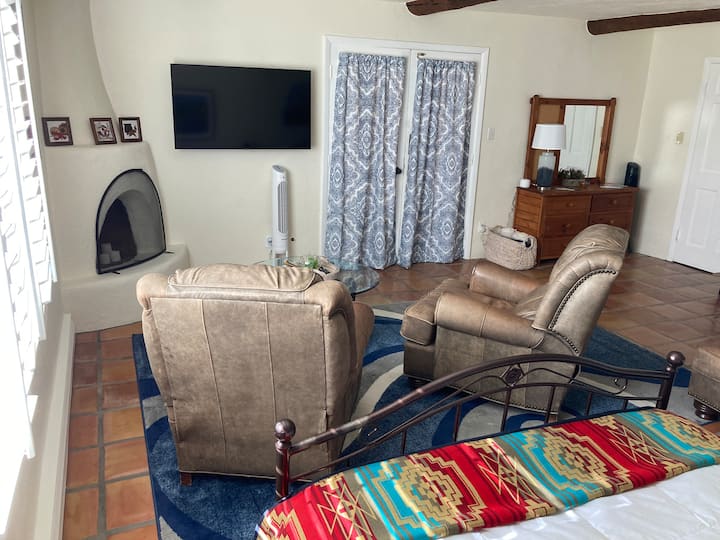 Turquoise Skies - Guest Suite - Santa Fe, NM