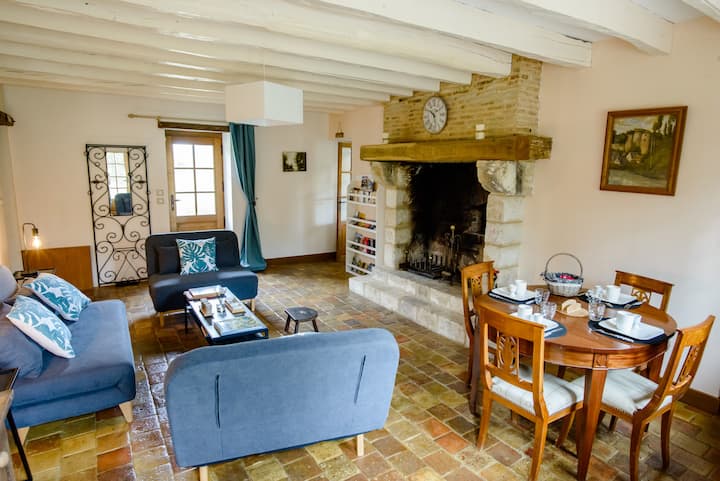 Les Estivaux Ravissant Gîte , Parc 4ha Piscine - Indre
