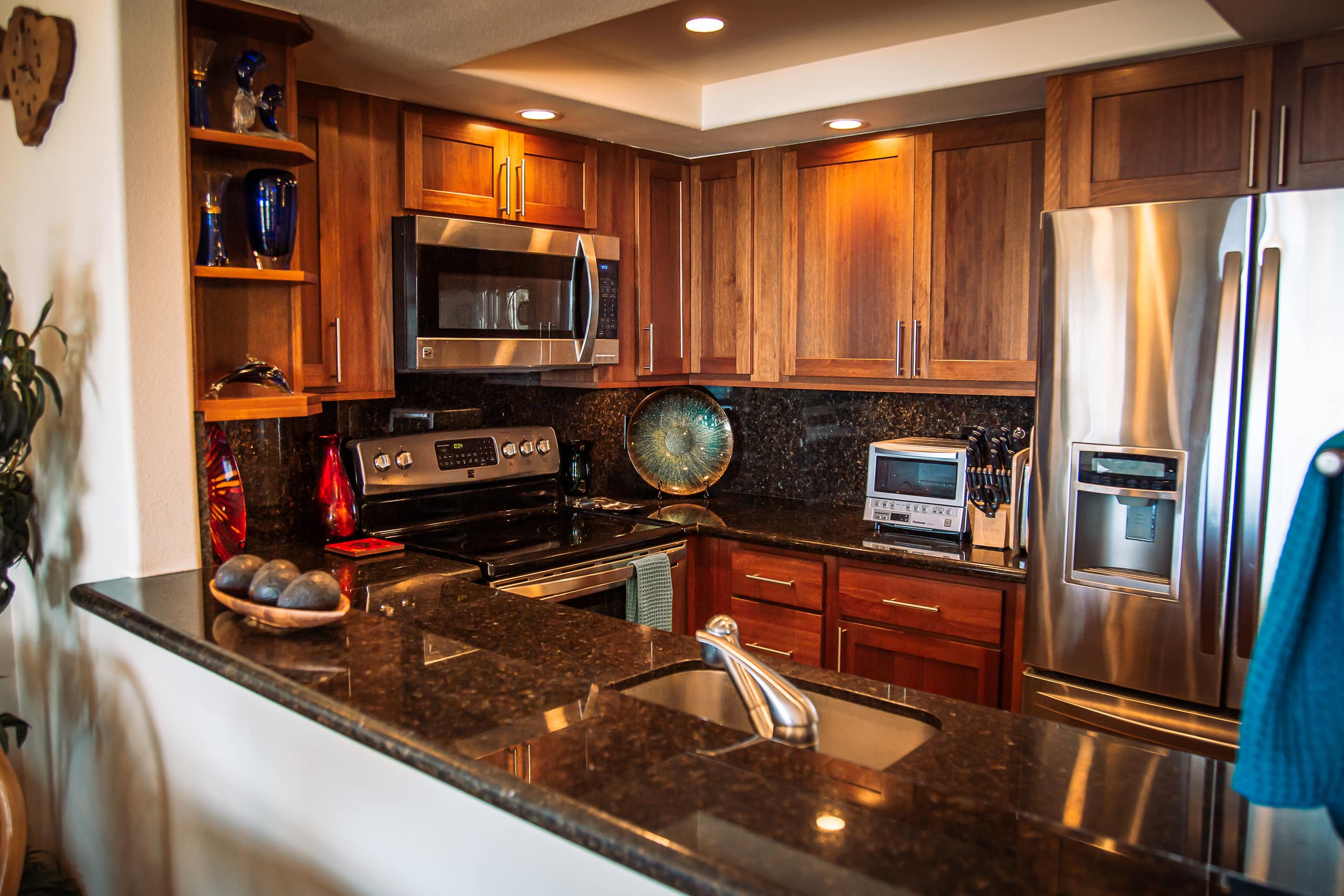 Condo in Kihei · ★4.84 · 1 bedroom · 2 beds · 1 bath - Image 5