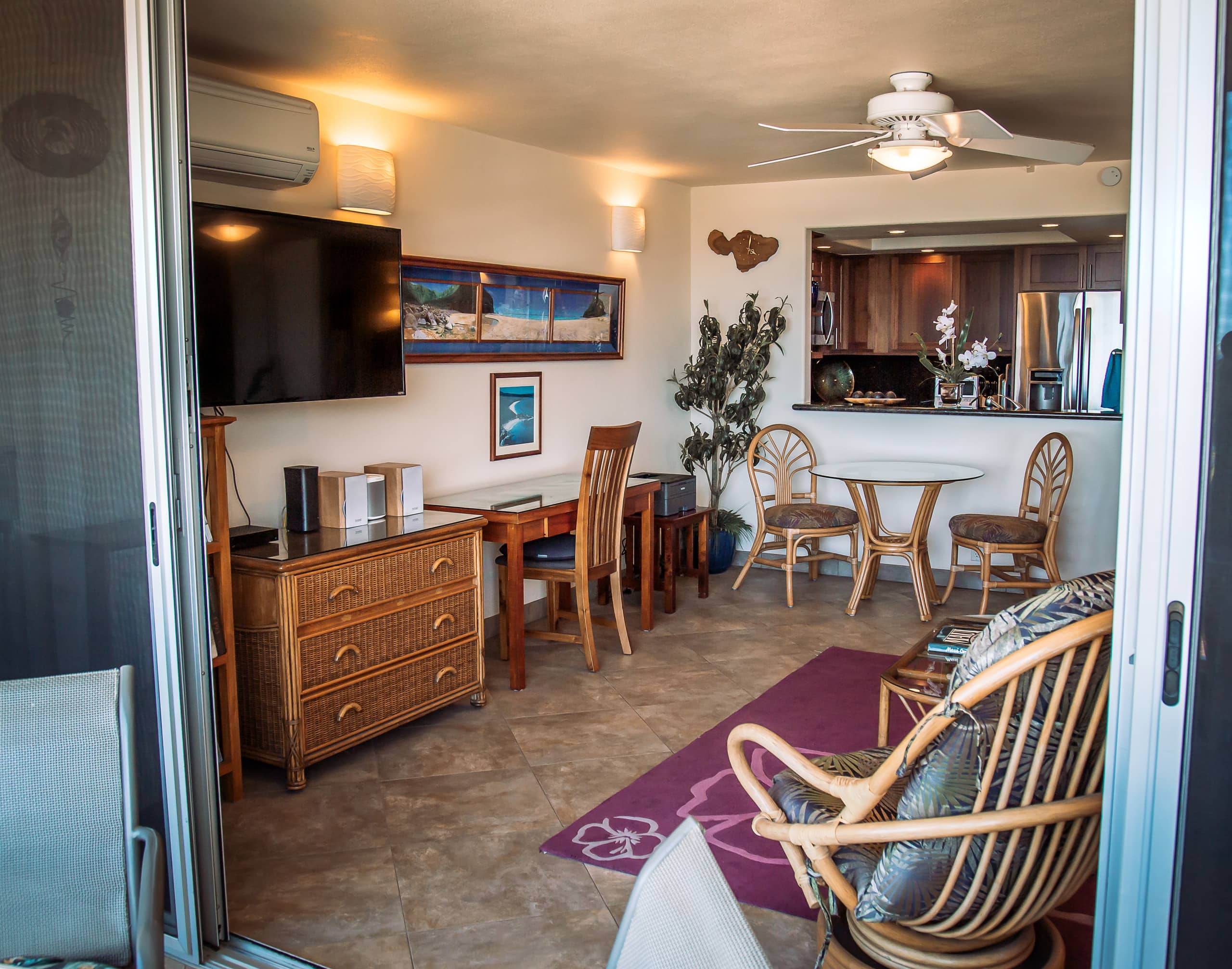 Condo in Kihei · ★4.84 · 1 bedroom · 2 beds · 1 bath - Image 3
