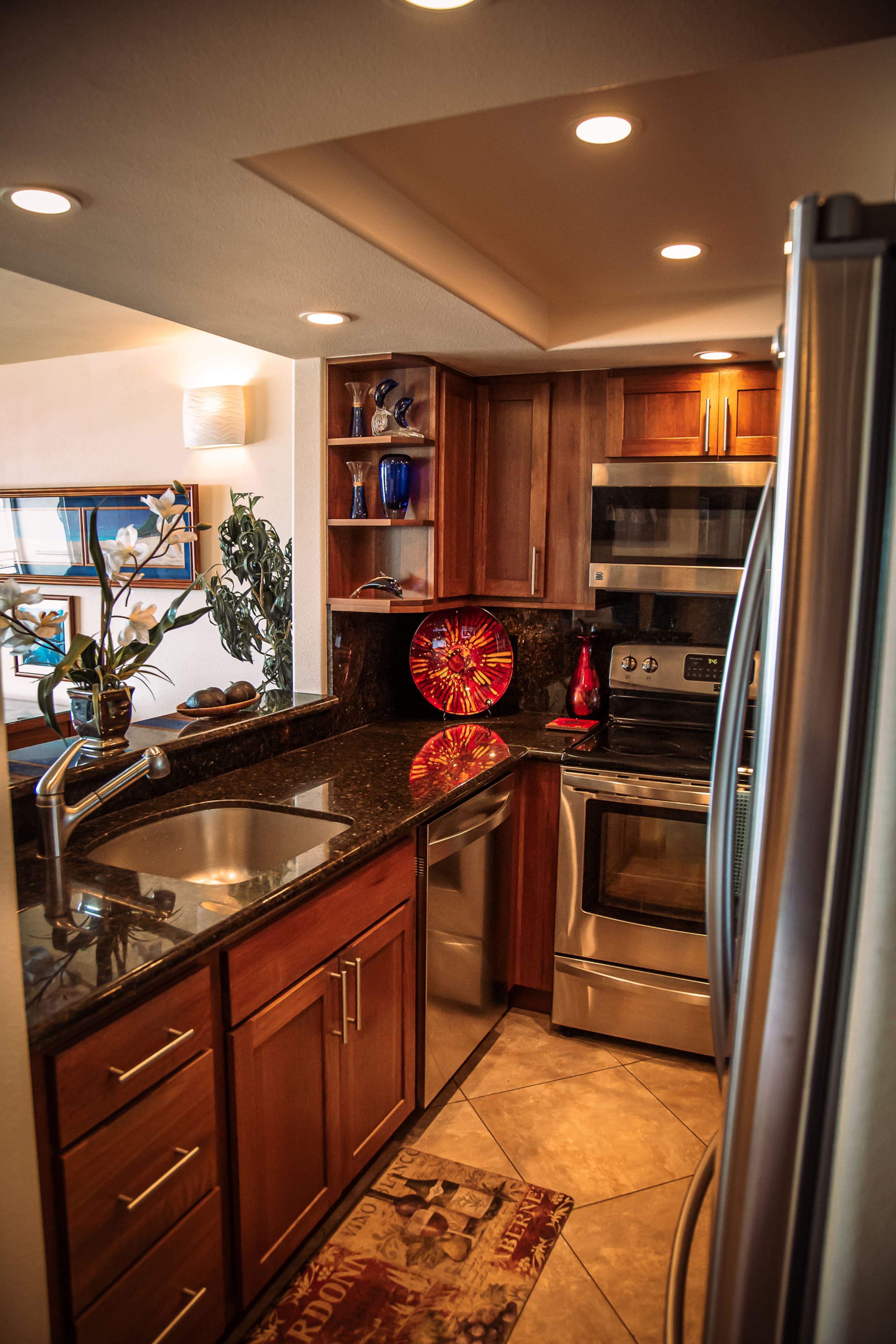Condo in Kihei · ★4.84 · 1 bedroom · 2 beds · 1 bath - Image 6
