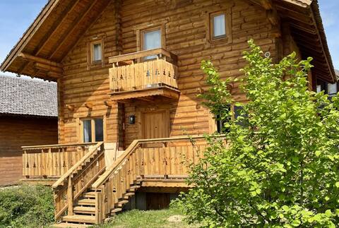 La Joude chalet with sunny panoramic view