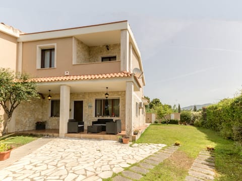 Popular Airbnb listing: TARA in Quartu Sant'elena