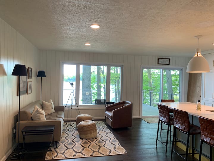 Brush Lake Bliss, A Serene 3 Bed, 2 Bath Lakehouse - Dowagiac, MI