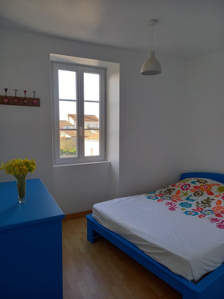 dormitorio azul laguna 